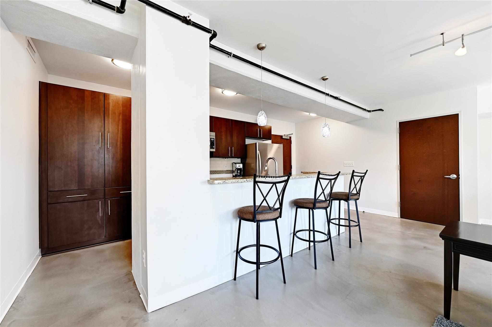 800  Brazos St  #705, photo 10
