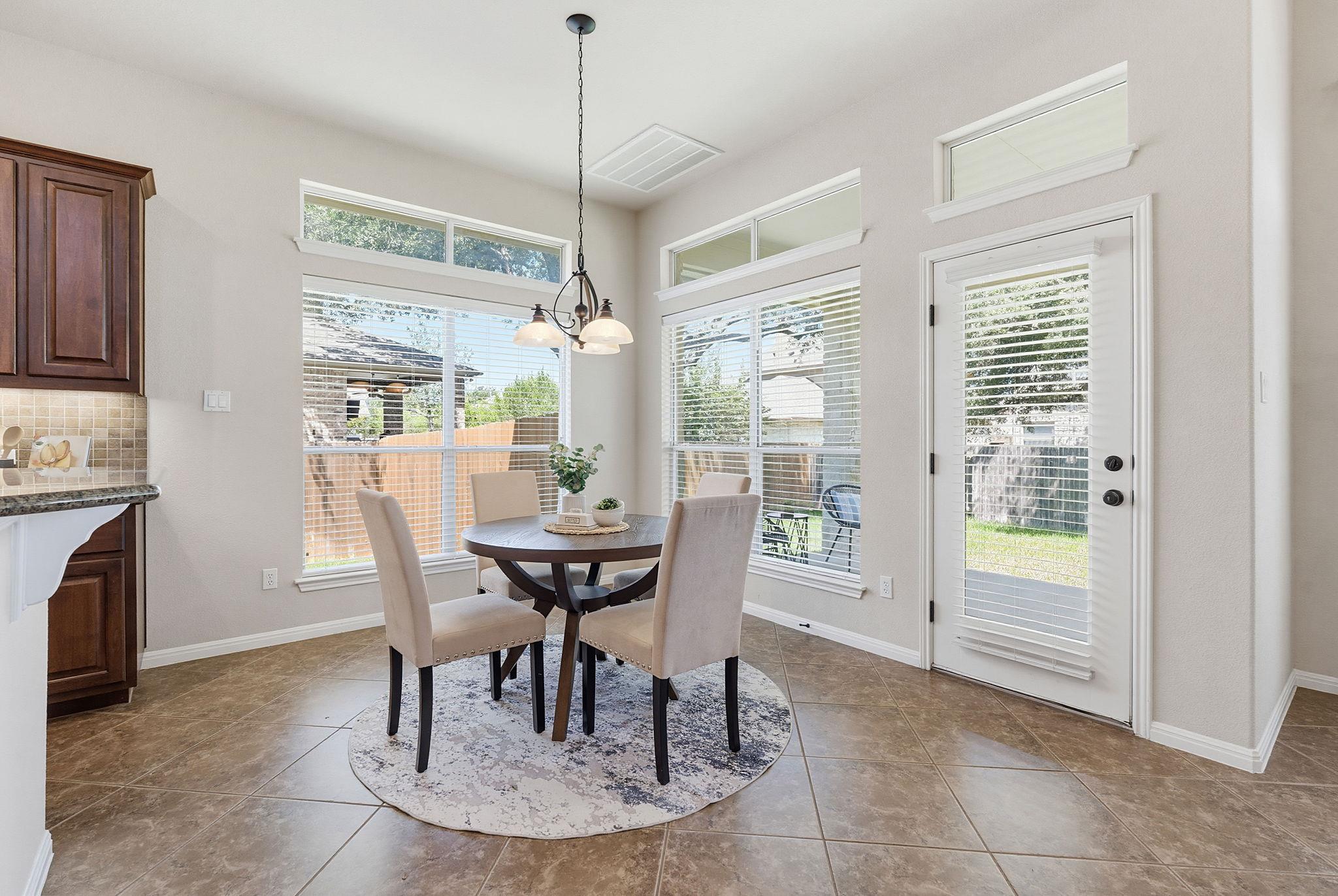 16212  Wynstone Ln, photo 9