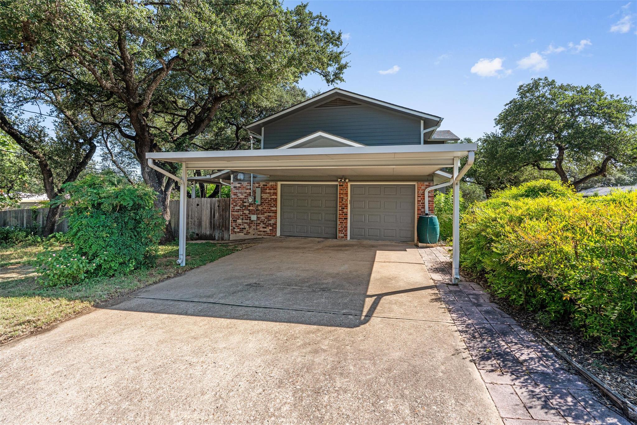 8300  Grayledge Dr, photo 2