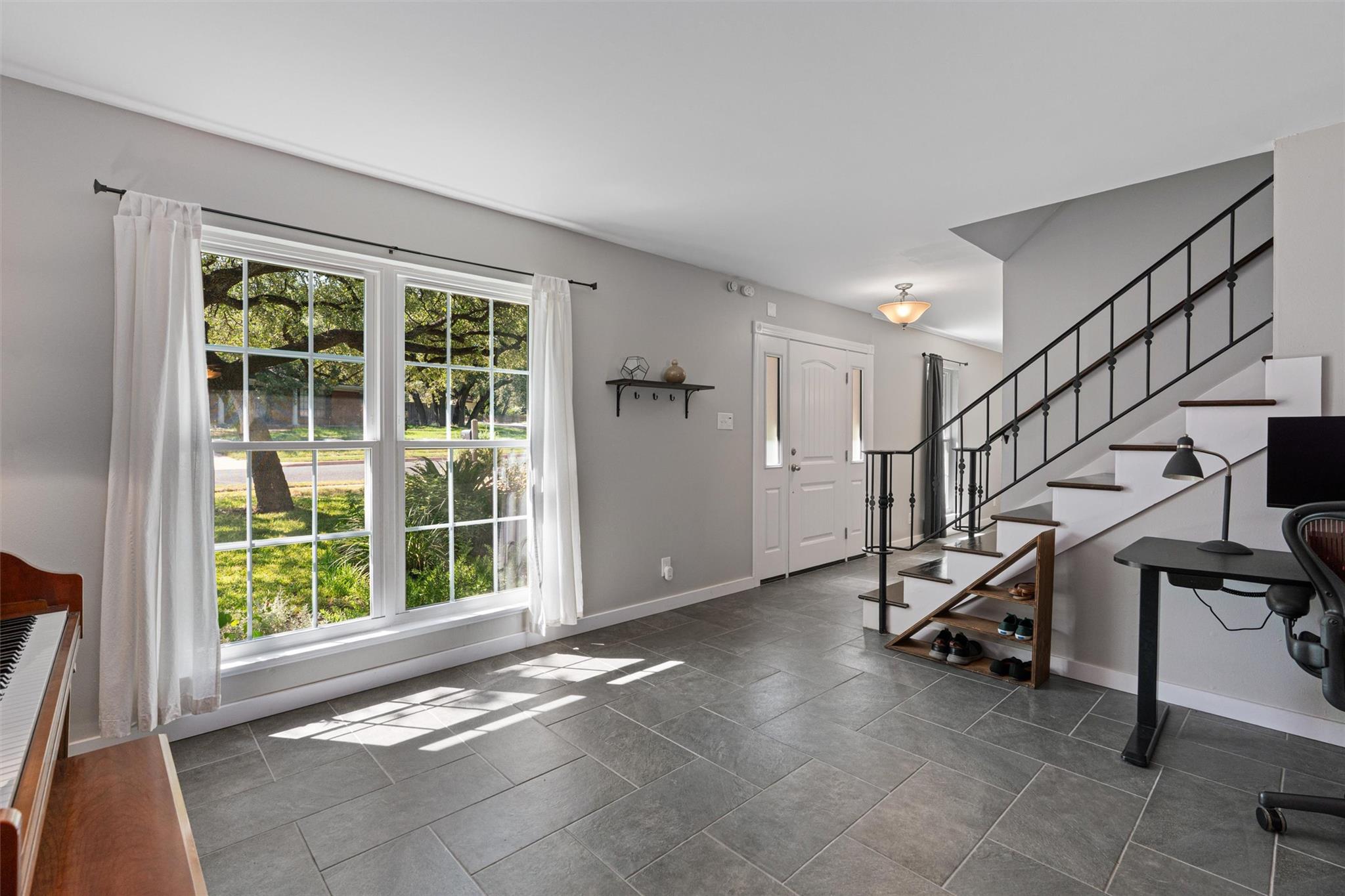 8300  Grayledge Dr, photo 6