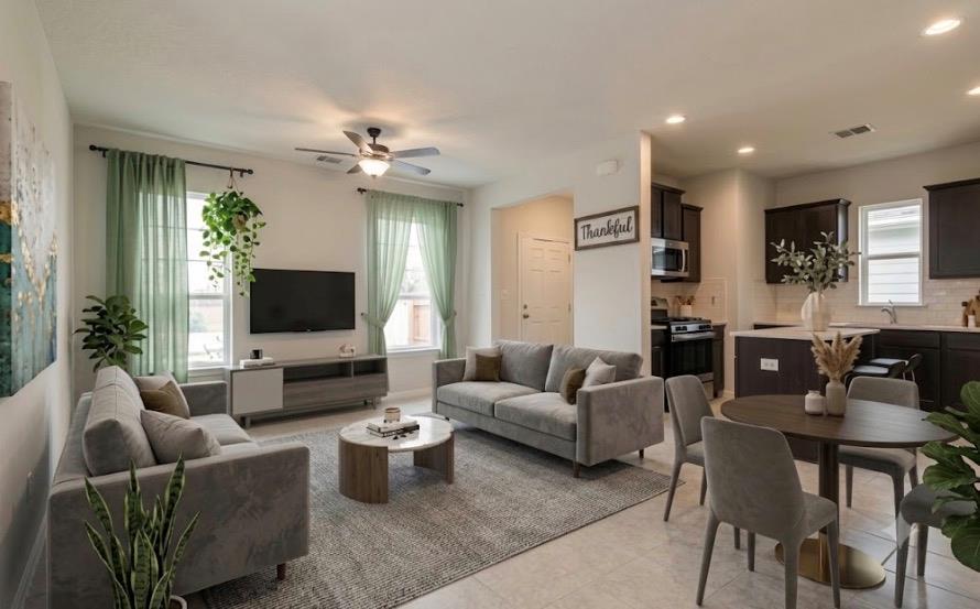 1064  Esplanade Pkwy, photo 3