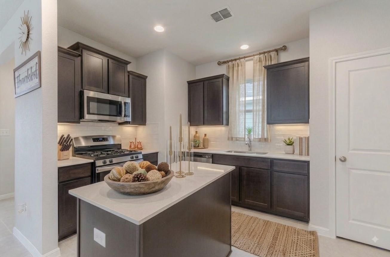 1064  Esplanade Pkwy, photo 4
