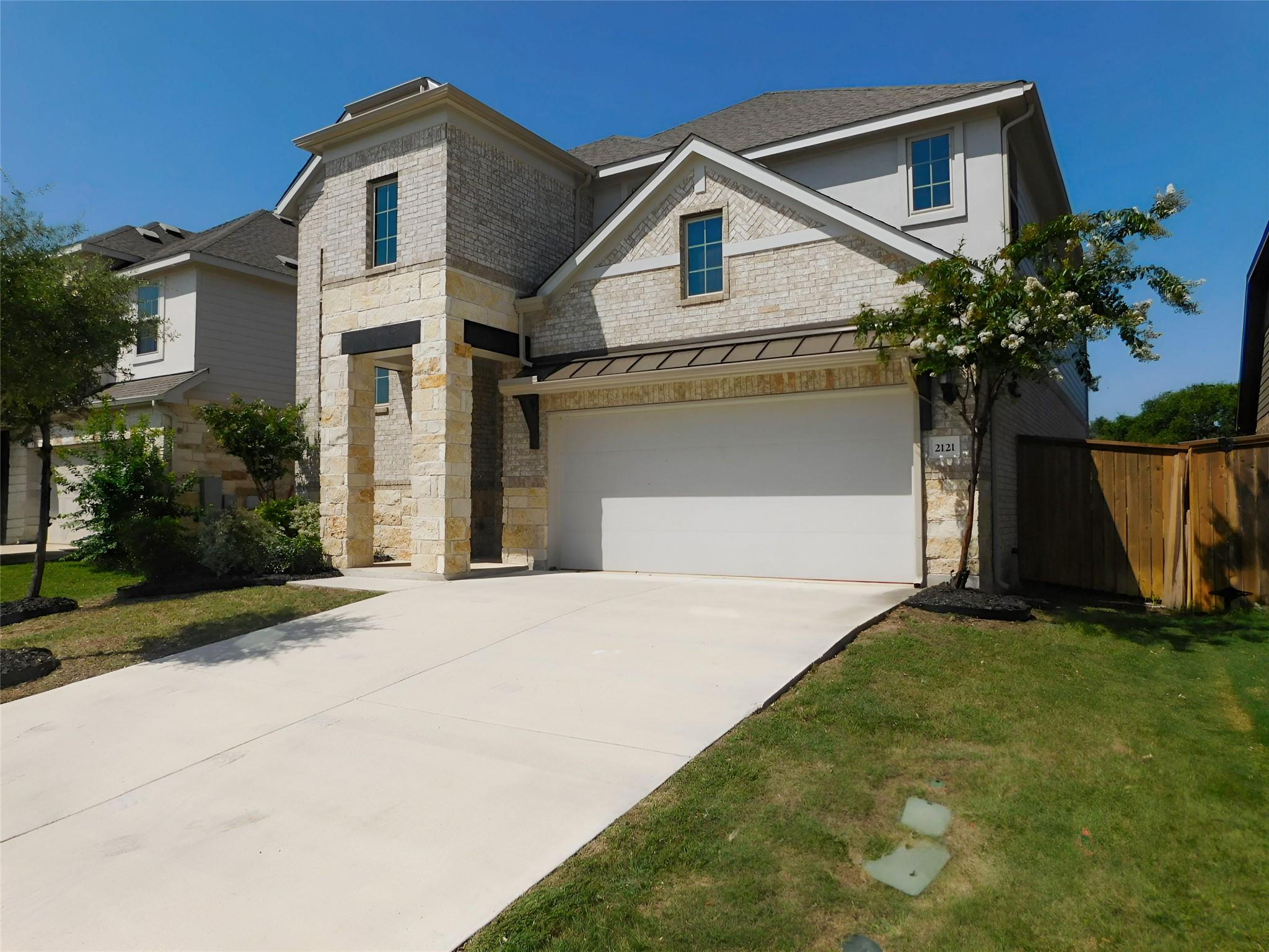 2121  WOODED RUN Trl, photo 2