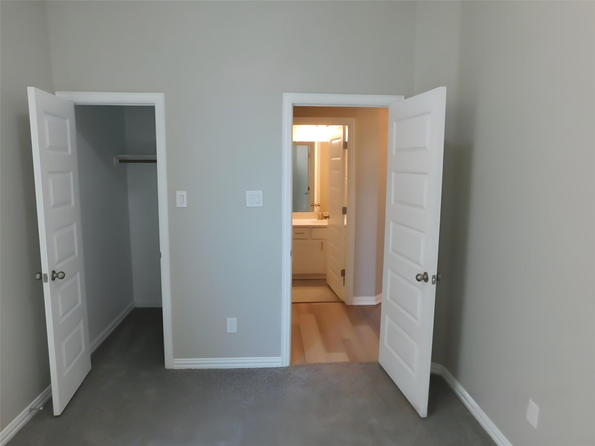 2121  WOODED RUN Trl, photo 12