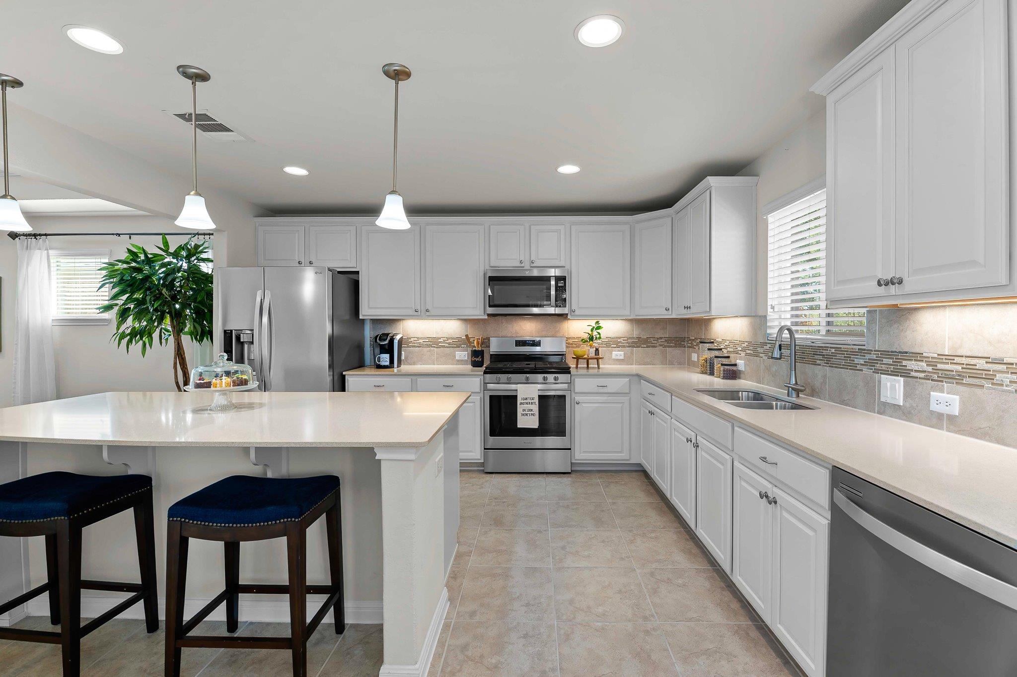 335  Brenham Pass, photo 4