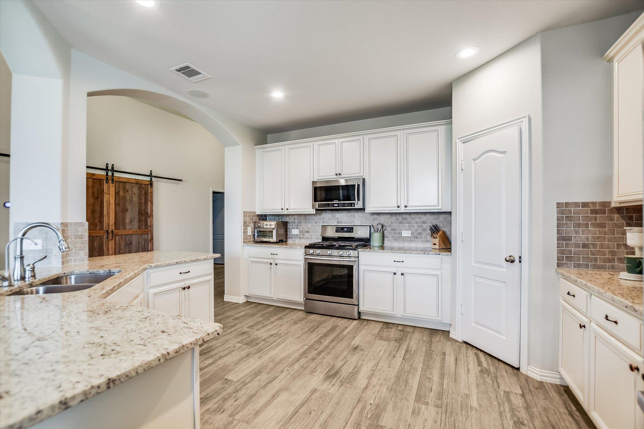 8356  Paola St, photo 4