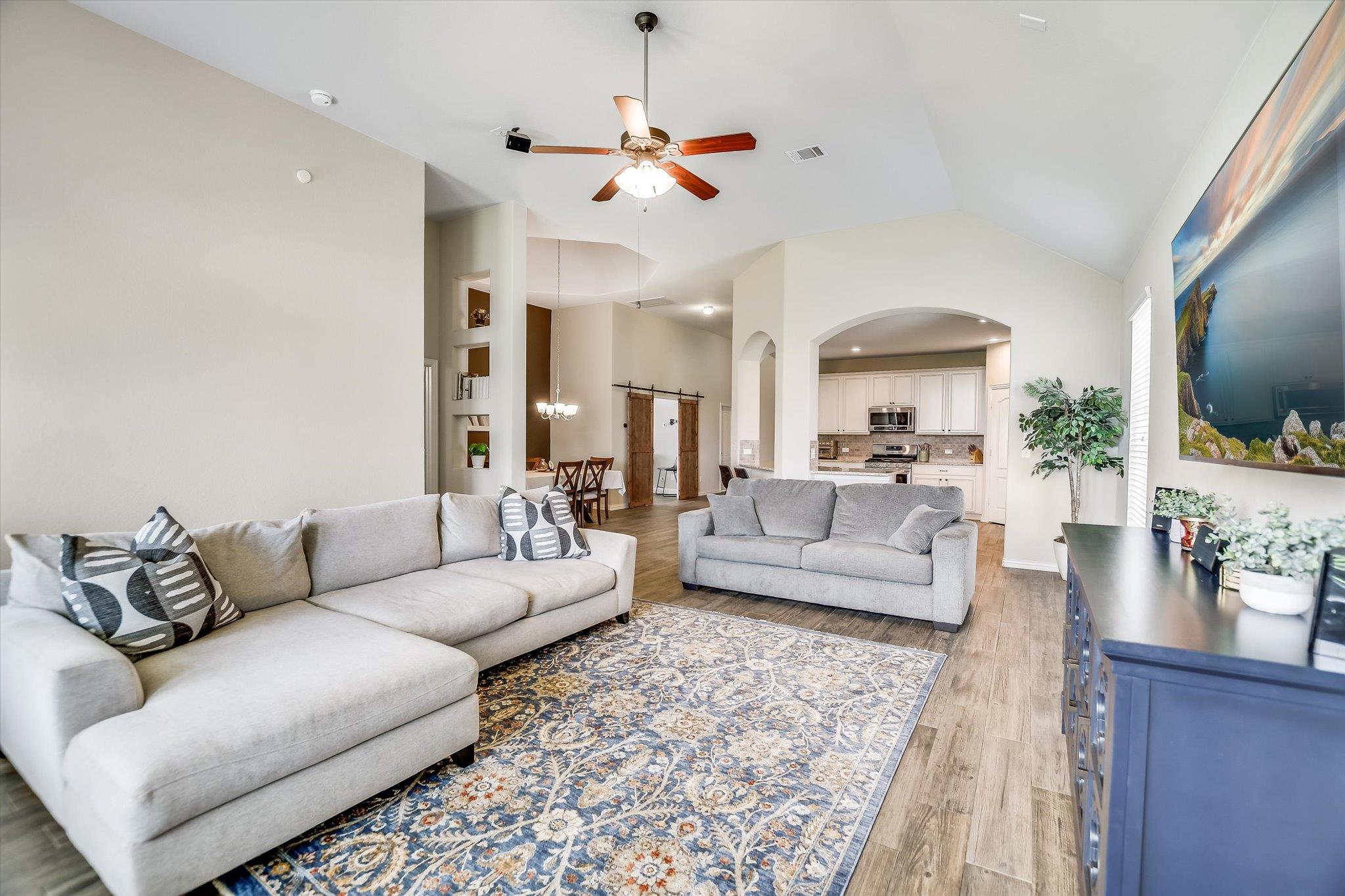 8356  Paola St, photo 8