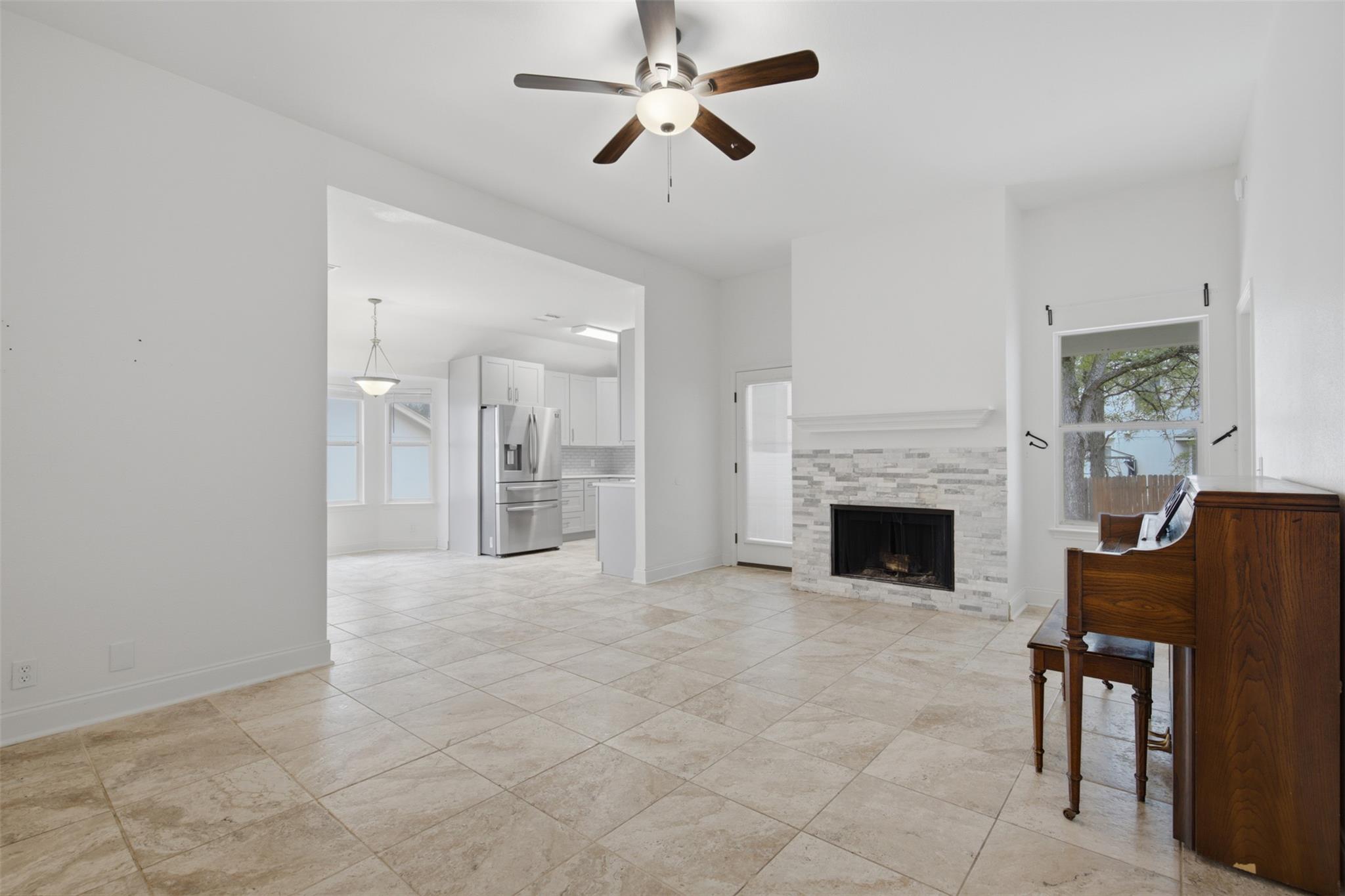 108  Songbird Ct, photo 12