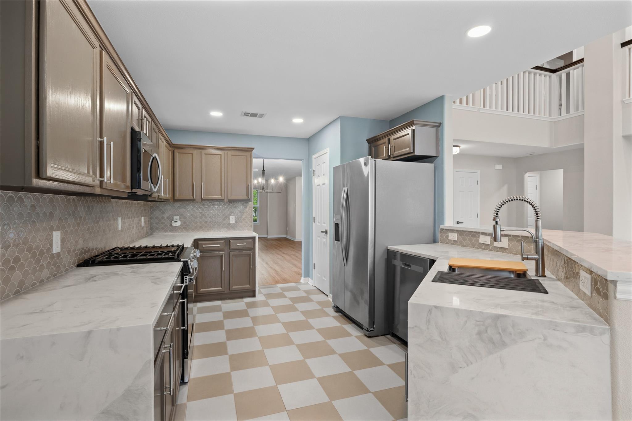 107  Pheasant Rdg, photo 12