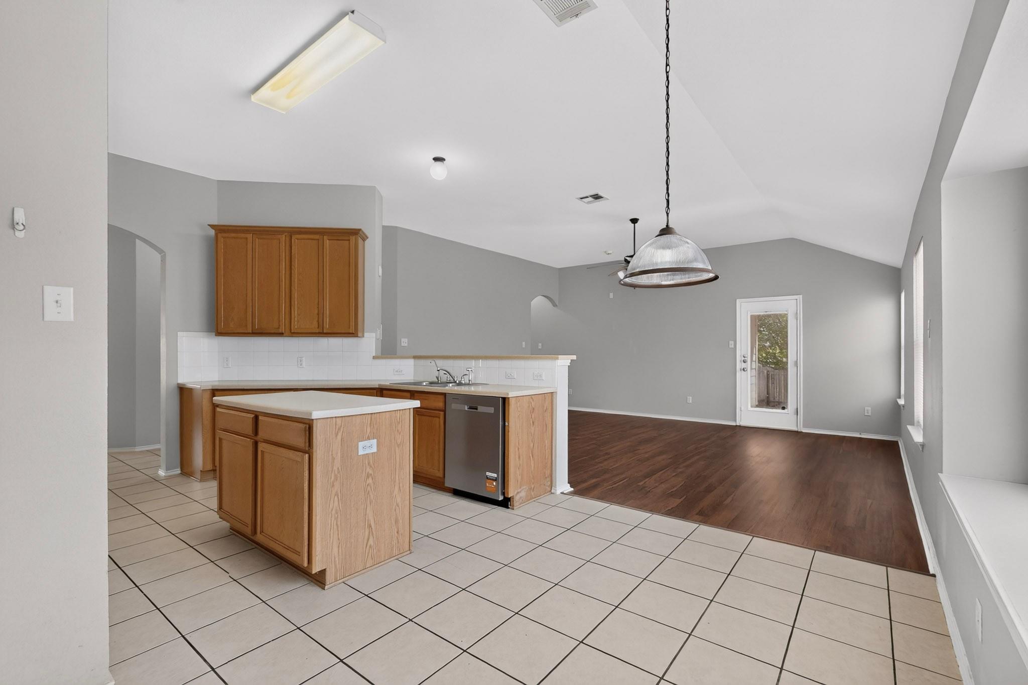 1302  Rainbow Parke Dr, photo 10