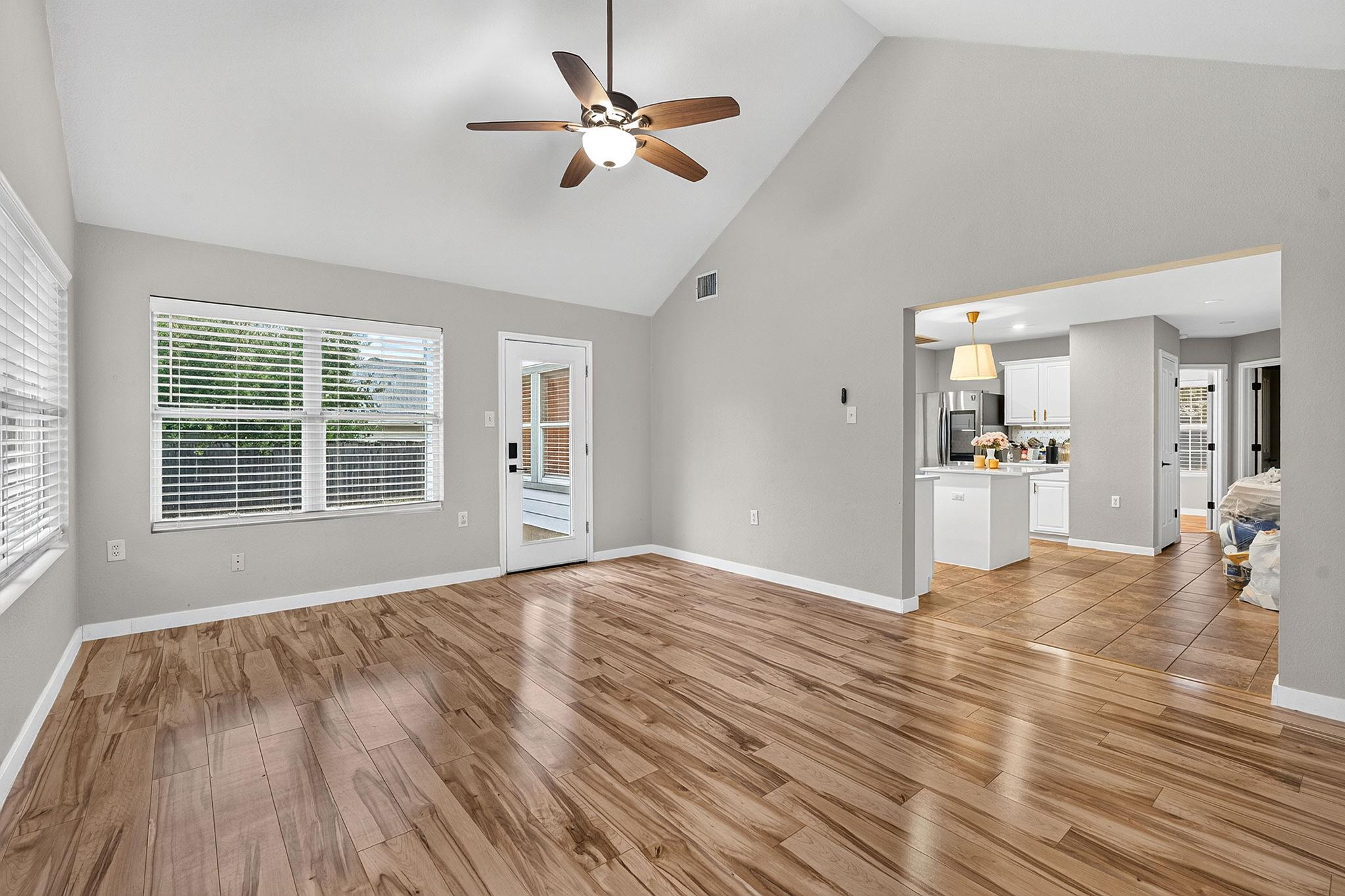 1703  Mimosa Ln, photo 6
