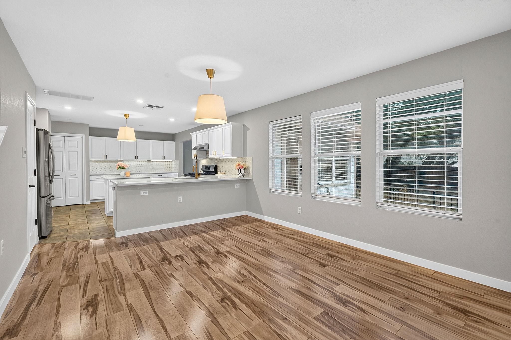 1703  Mimosa Ln, photo 7