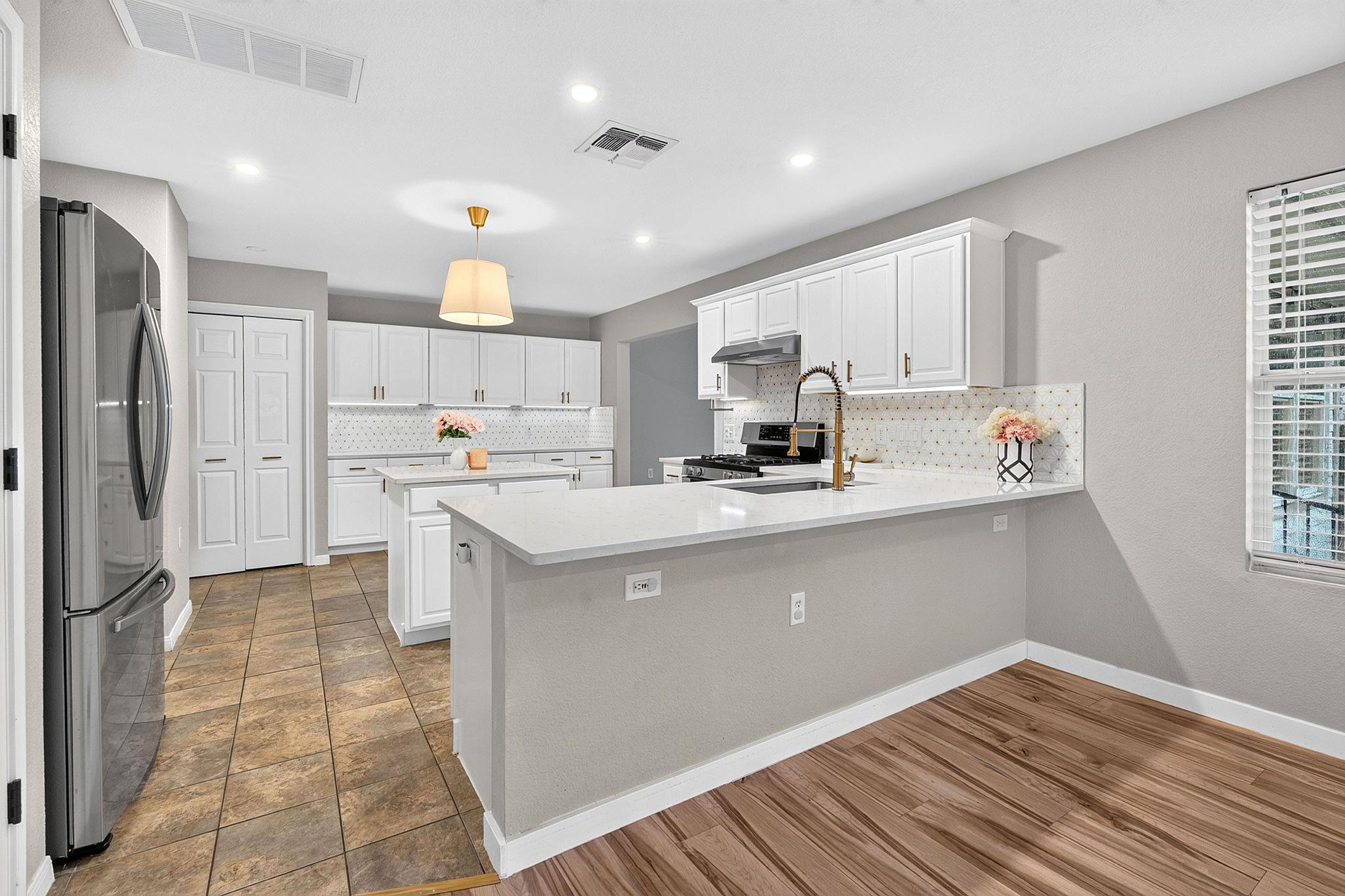 1703  Mimosa Ln, photo 9