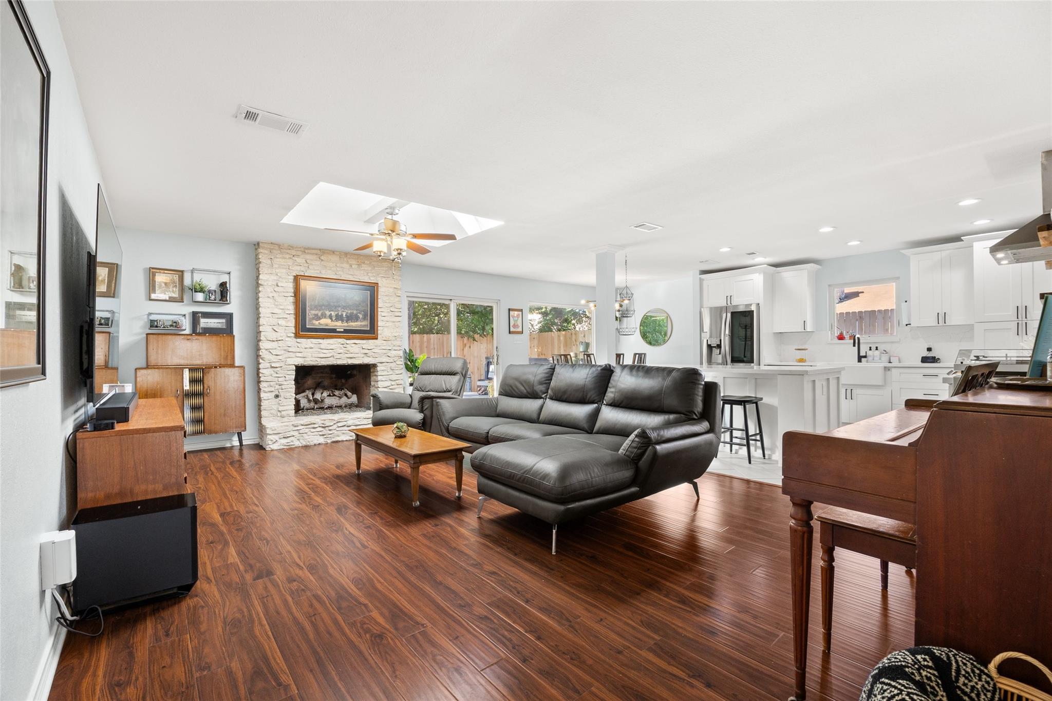 11307  Powder Mill Trl, photo 2