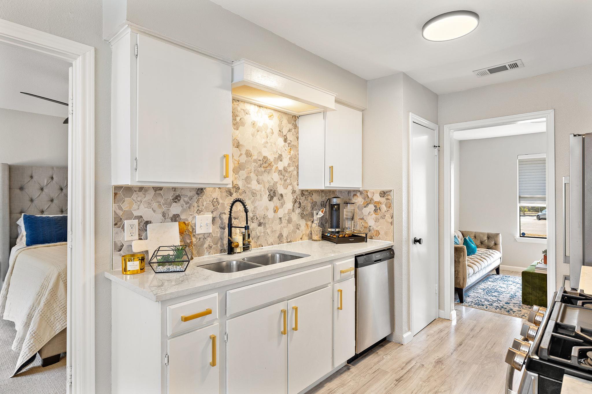 2804  Leeds Cv, photo 11