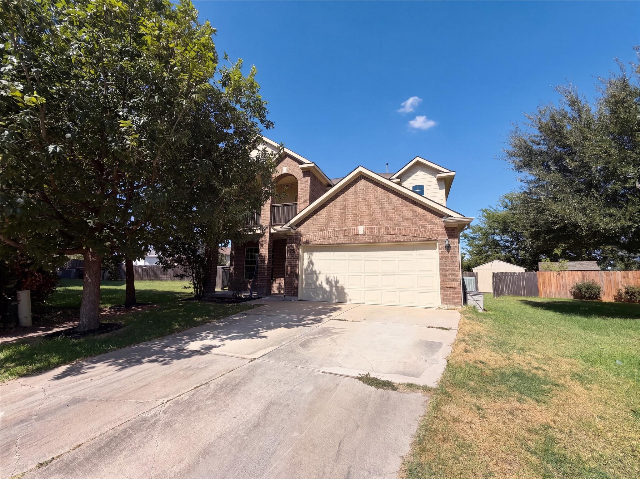 234  Wells Bnd, photo 2