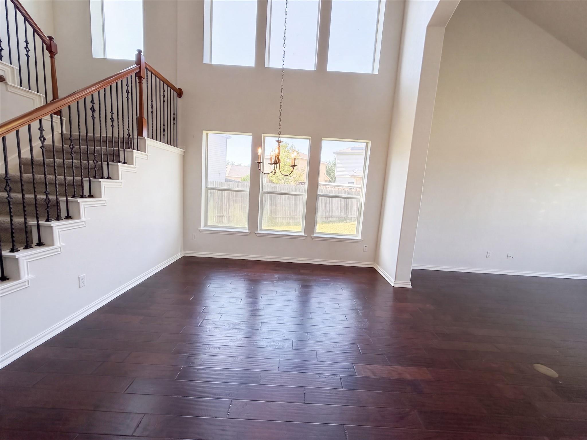 234  Wells Bnd, photo 11