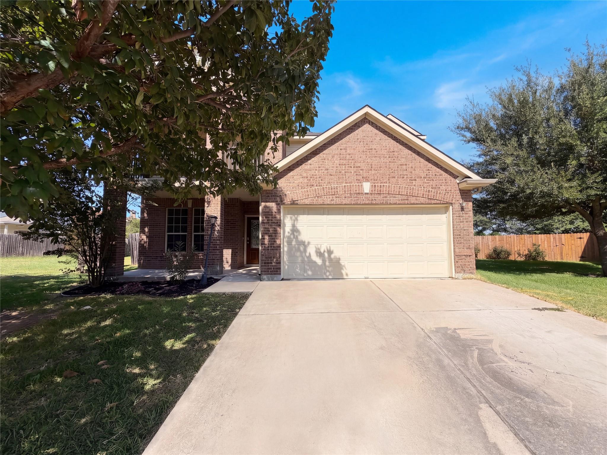 234  Wells Bnd, photo 3