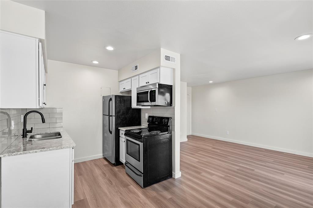 3819  Southway Dr  #211, photo 3
