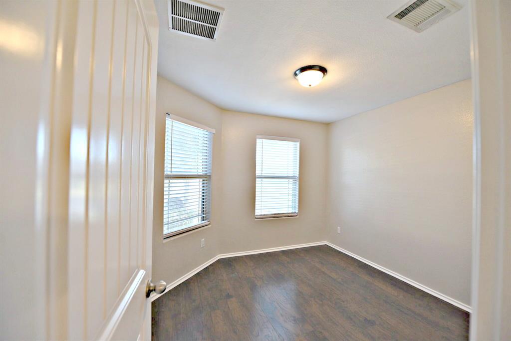 17708  Bridgefarmer Blvd, photo 11