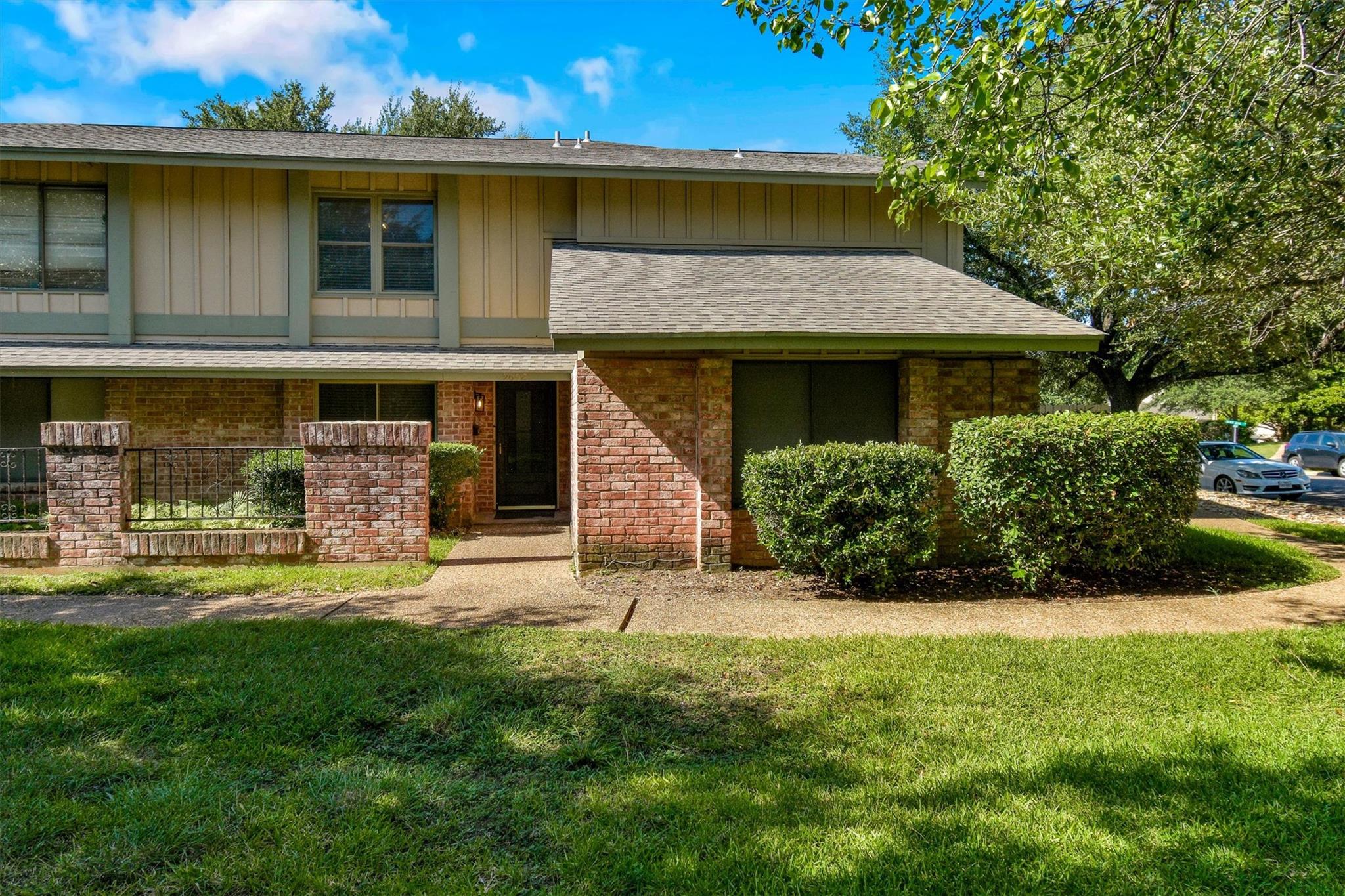 9602  Covey Ridge Ln, photo 2