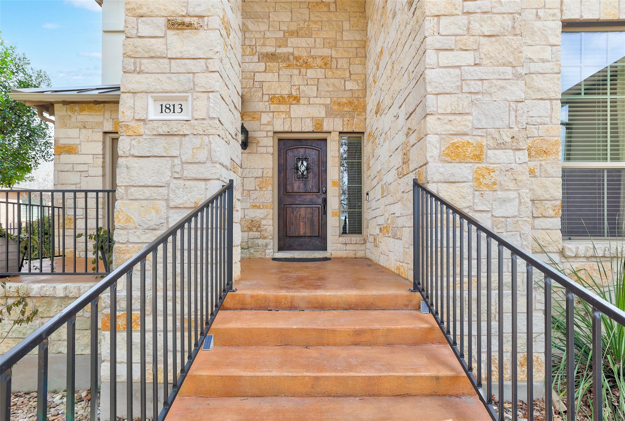 1813  Harvest Dance Dr, photo 2