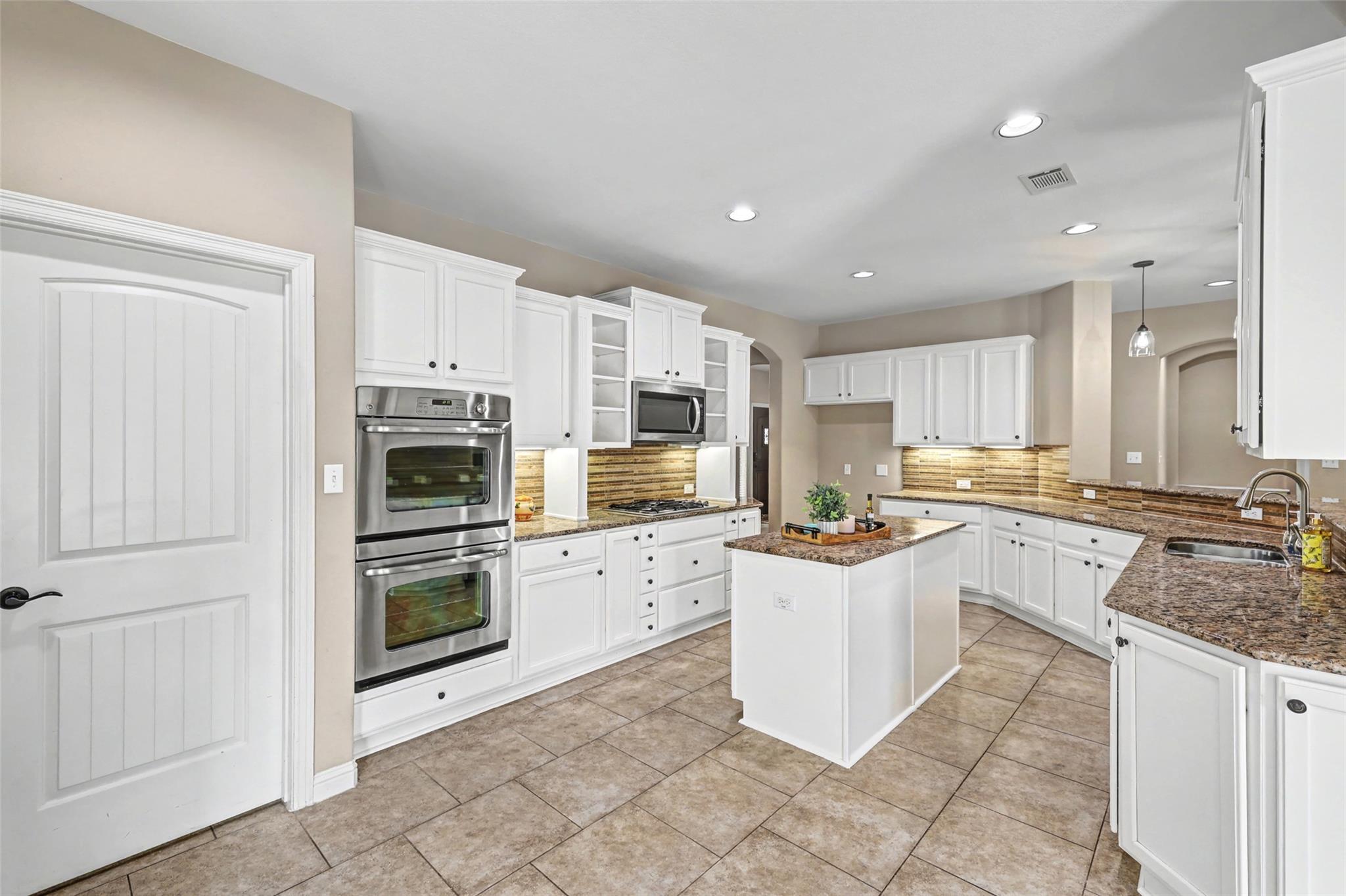 1813  Harvest Dance Dr, photo 11