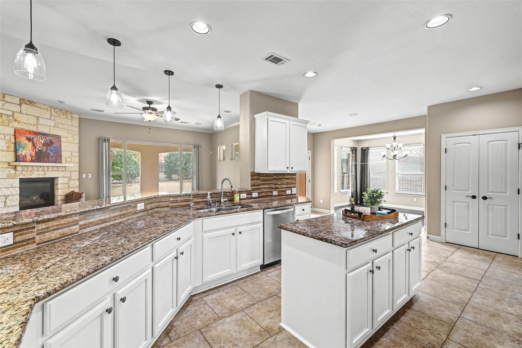 1813  Harvest Dance Dr, photo 12