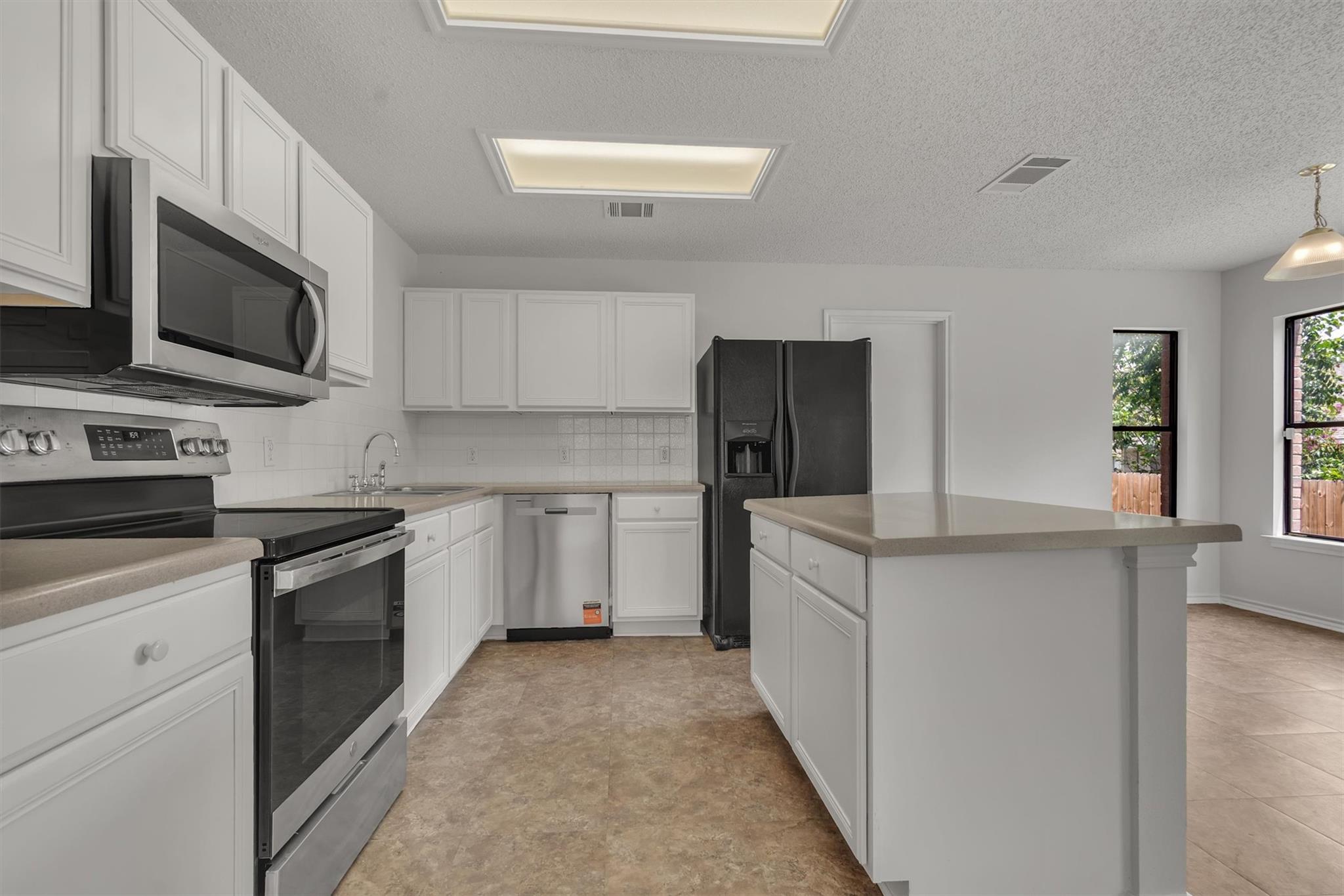 8007  Bramble Bush Dr, photo 9