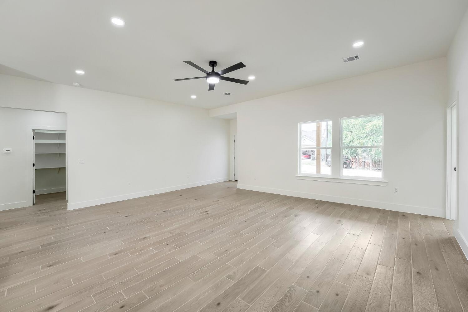 334  Nene Ln, photo 4