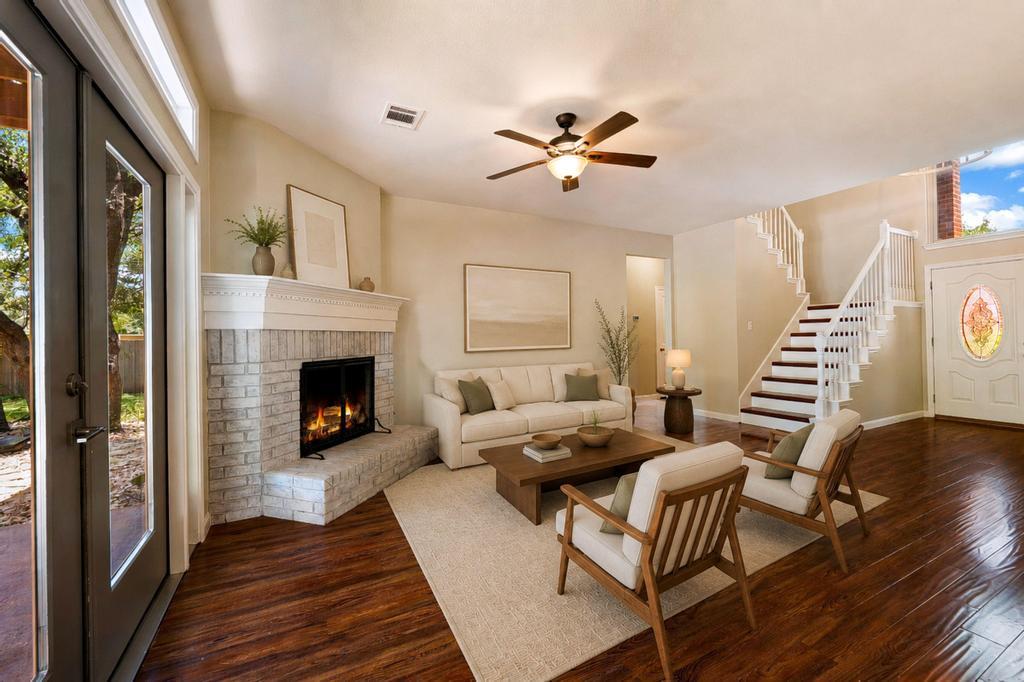 1801  Shooting Star Cv, photo 8