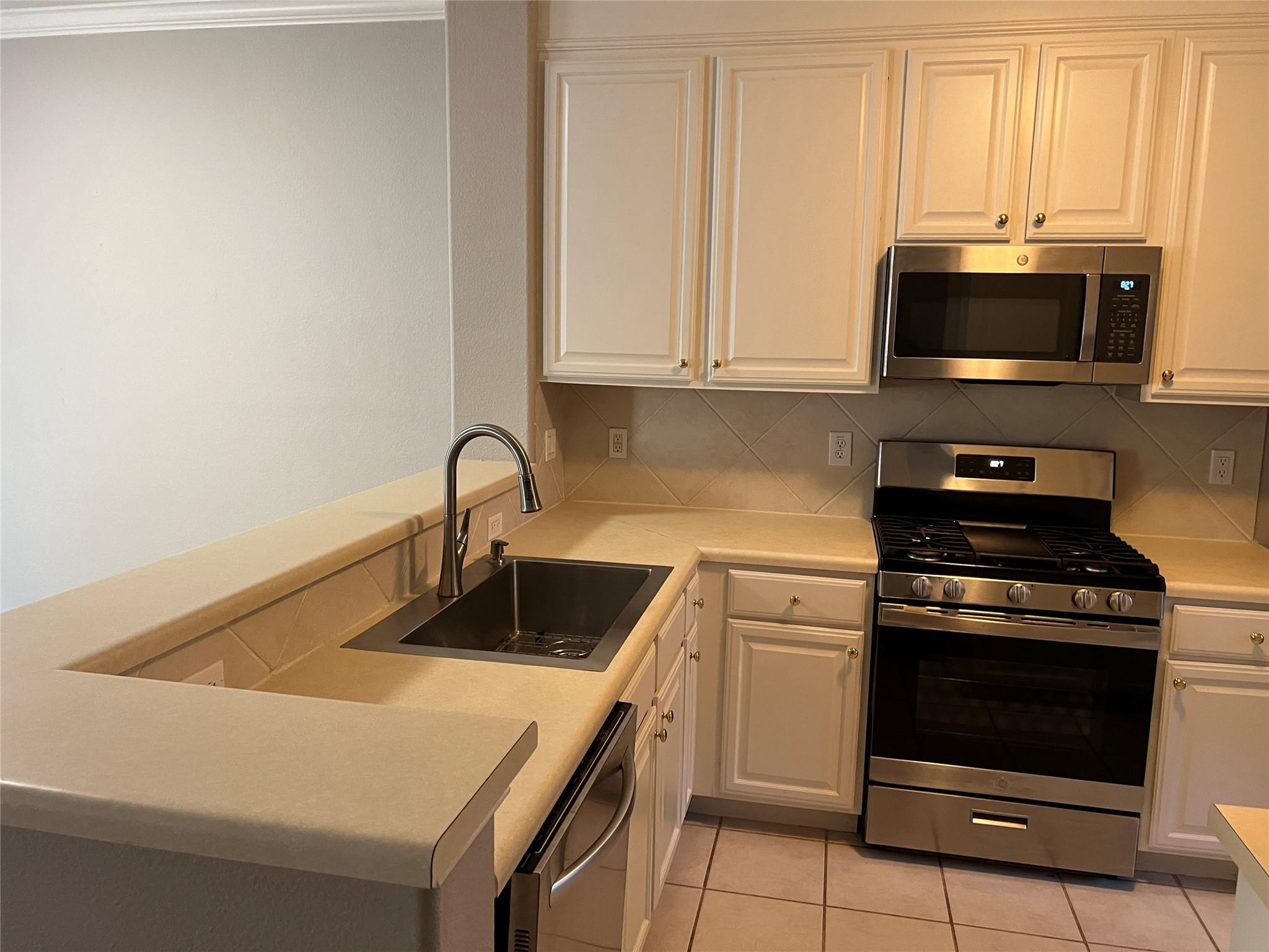 4620 W William Cannon Dr  #24, photo 4
