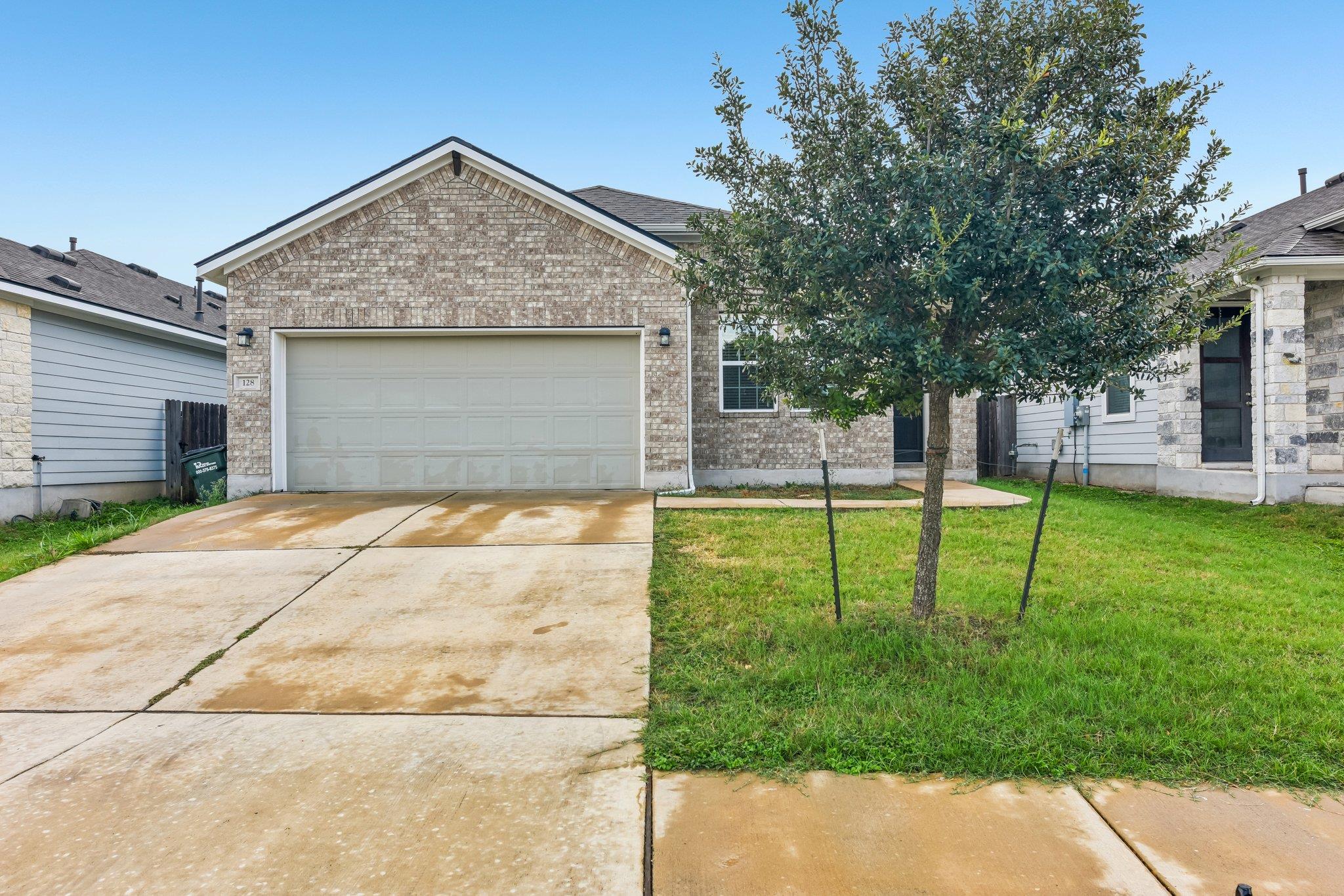 128  Lacey Oak Loop, photo 2