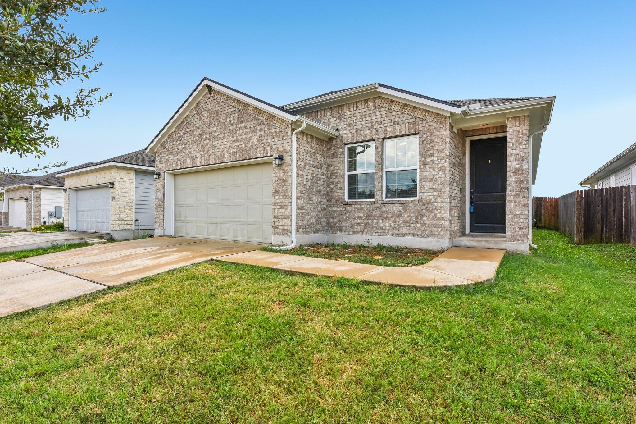 128  Lacey Oak Loop, photo 3