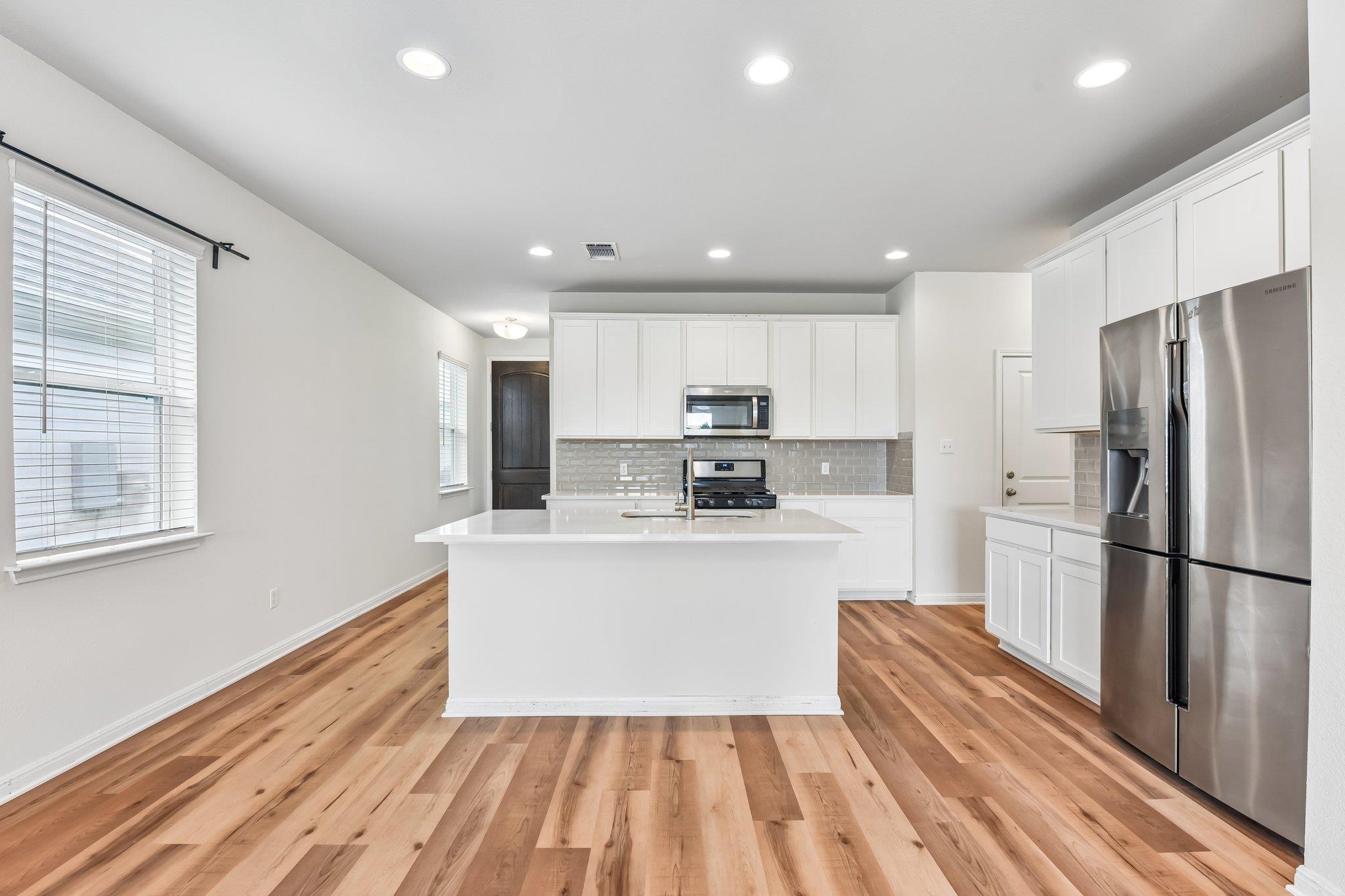 128  Lacey Oak Loop, photo 8