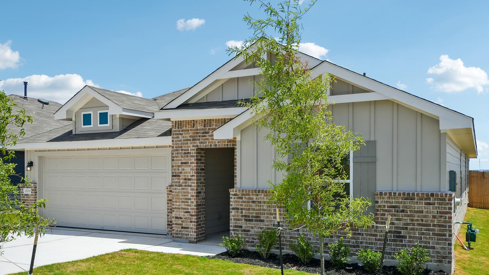 13709  Carper Dr, photo 3