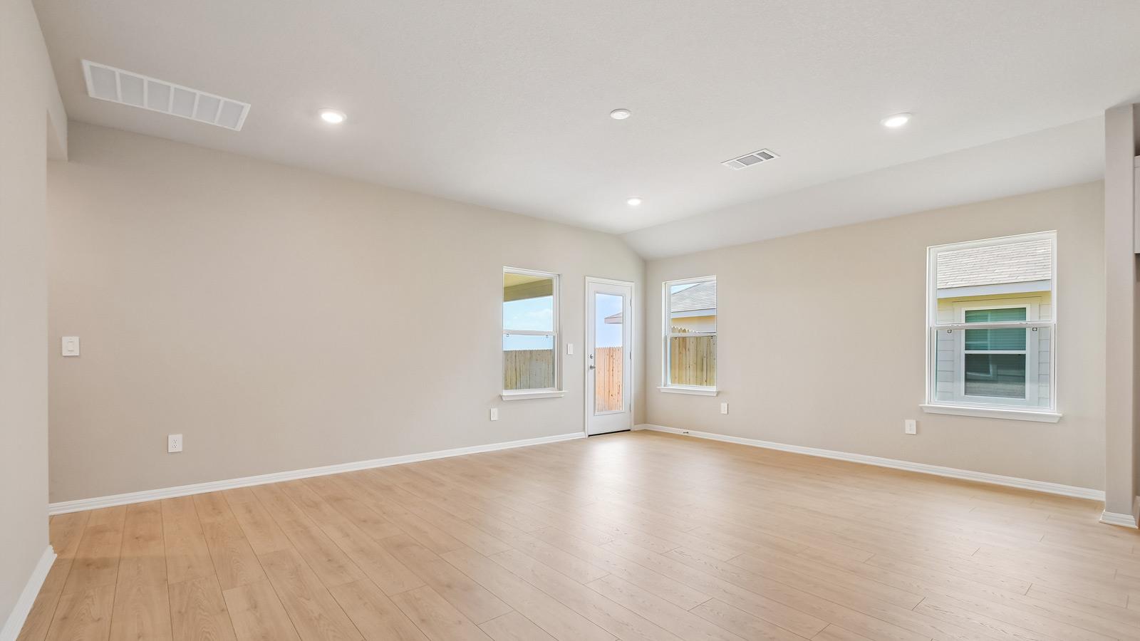 13709  Carper Dr, photo 9