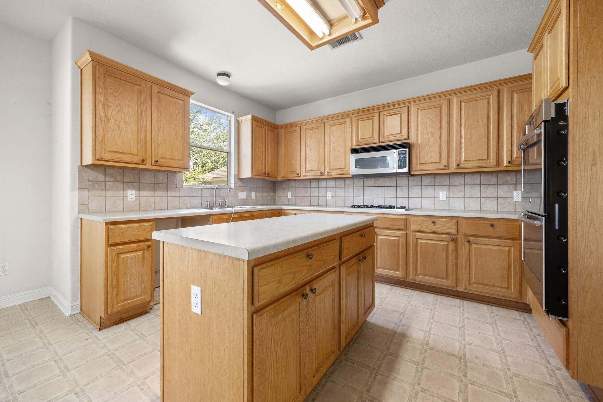 10005  MOUNT RAINIER Dr, photo 12