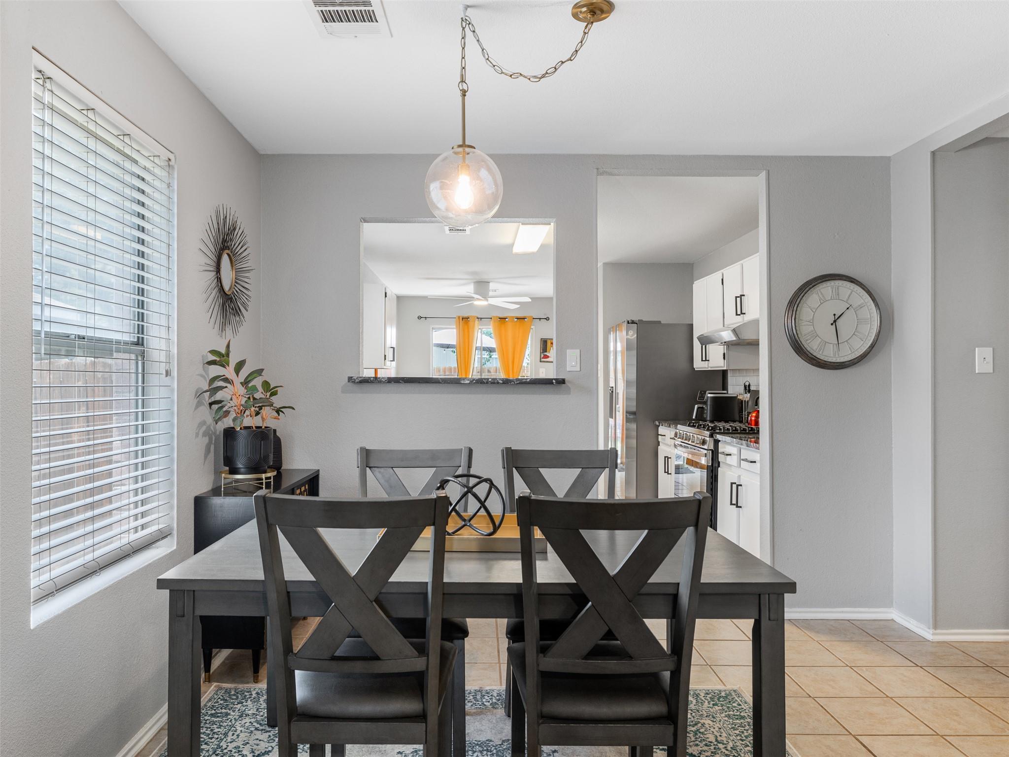 1104  Laurelleaf Dr, photo 9