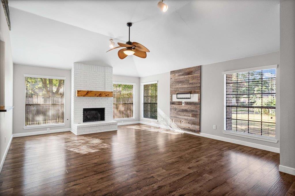 2510  Beverly Cv, photo 2