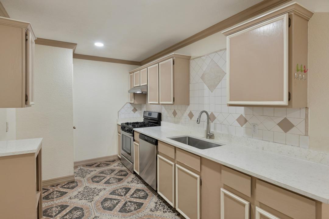 4805  Crest Oak Rd, photo 11
