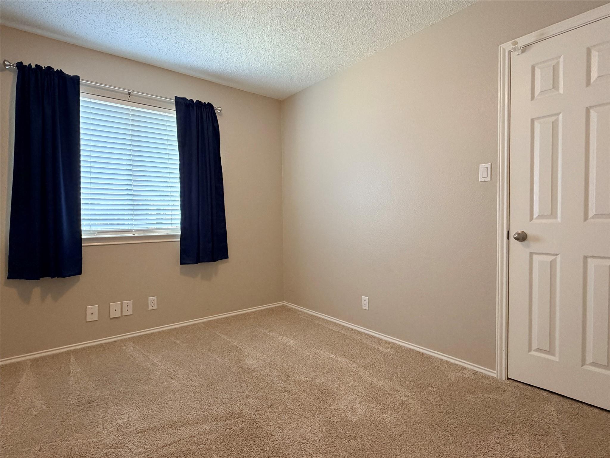 14906  Snelling Dr, photo 5