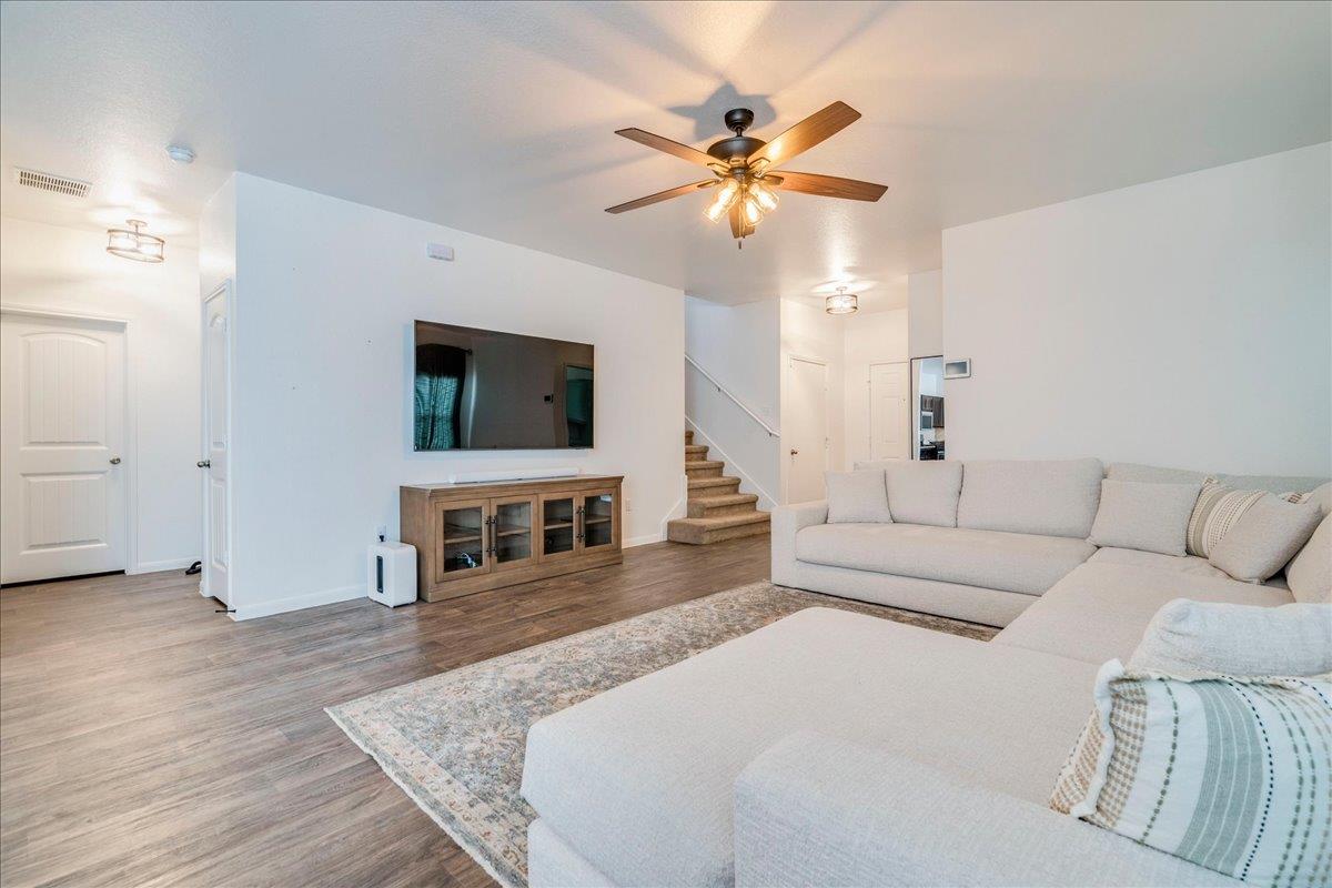 121  Coleto Creek Loop, photo 7