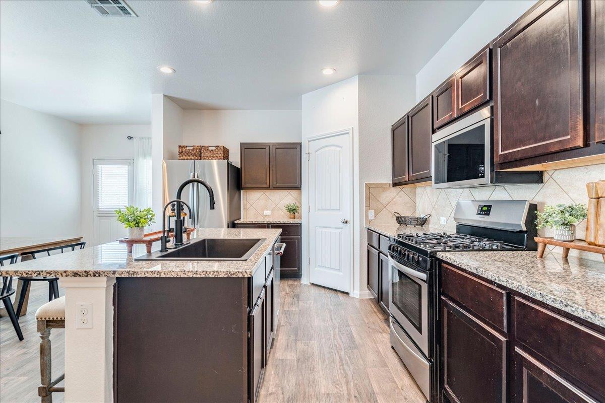 121  Coleto Creek Loop, photo 10