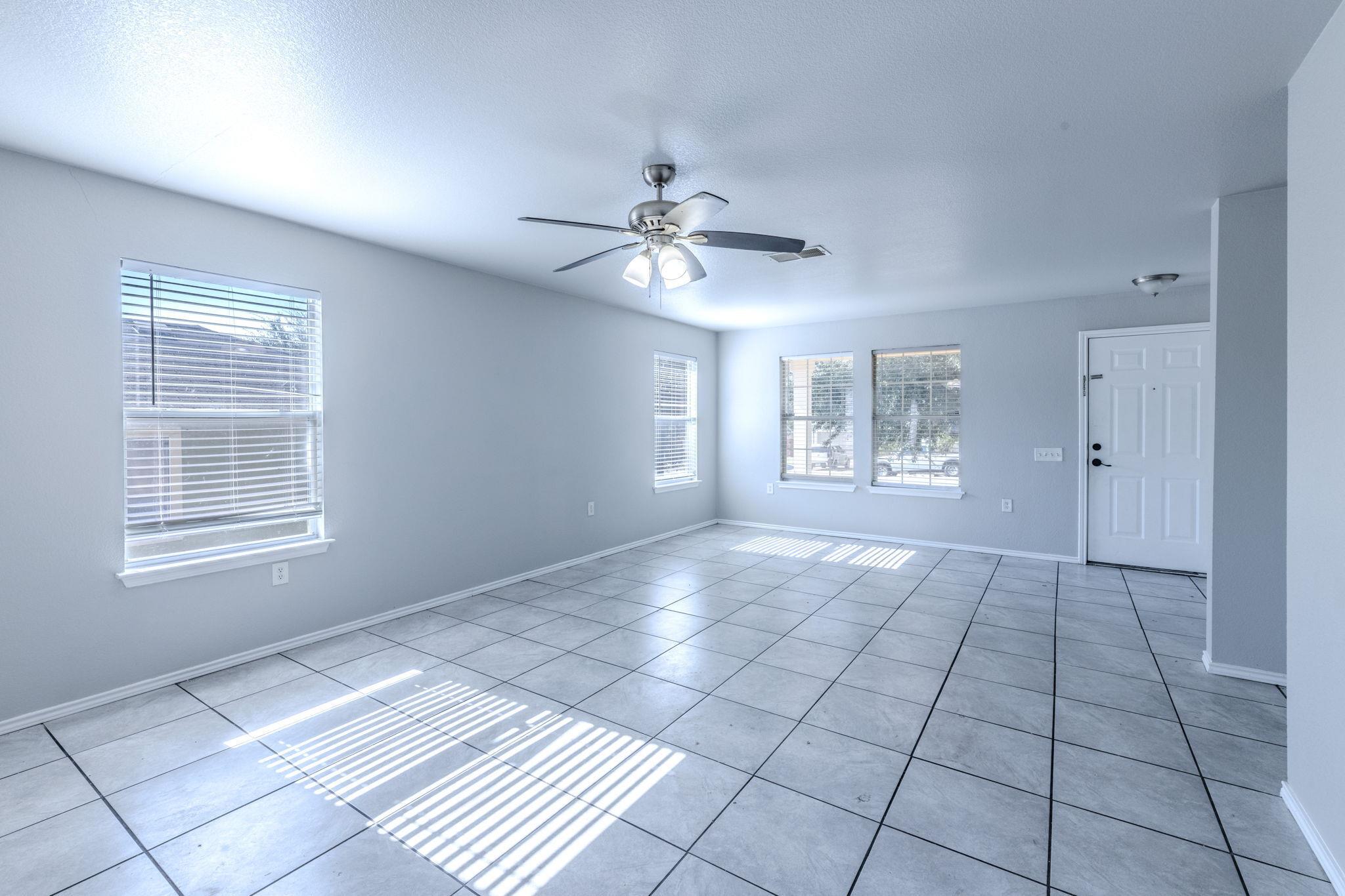 17808  Golden Valley Dr, photo 8