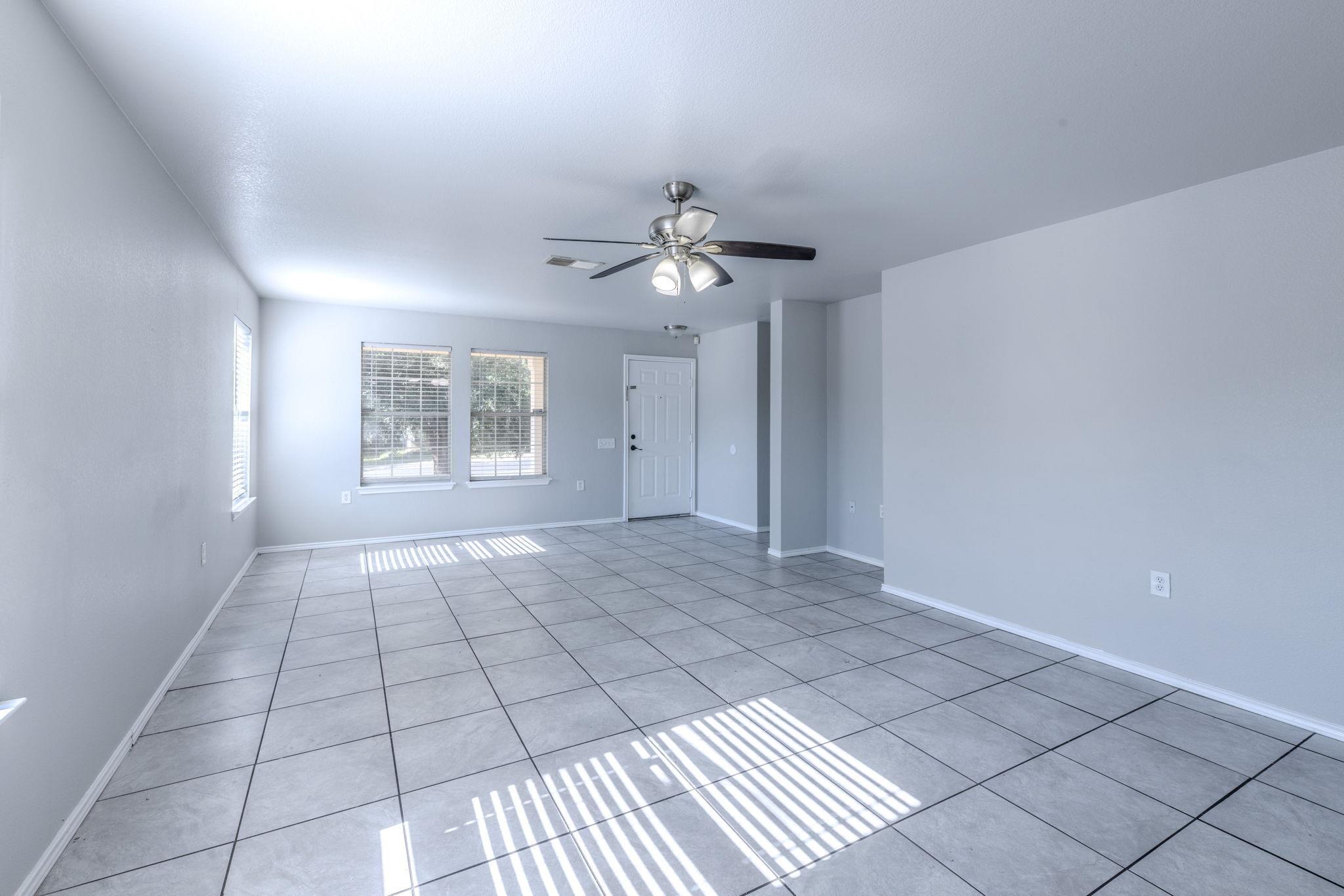 17808  Golden Valley Dr, photo 9
