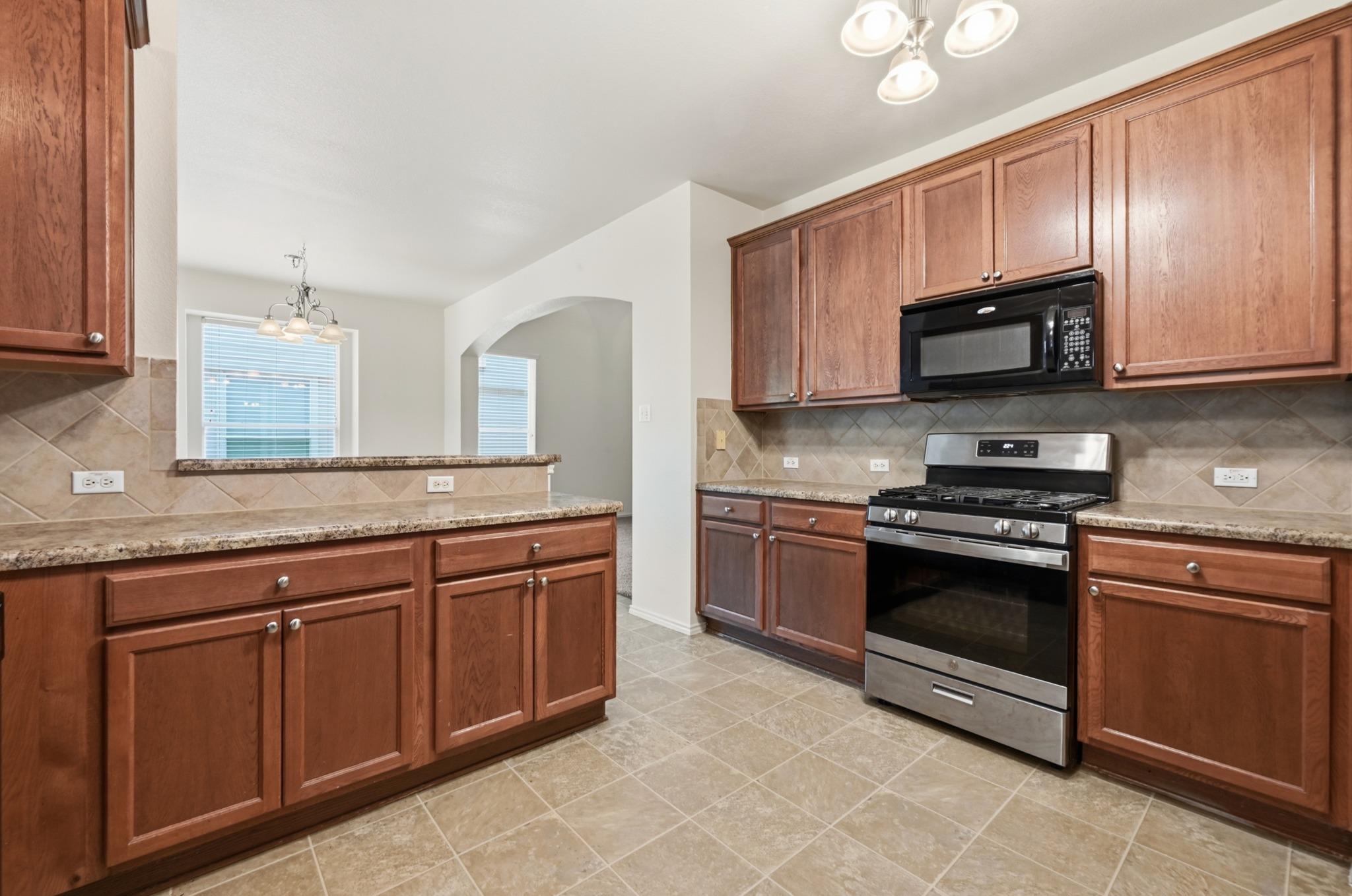 1606  Yoakum St  #254, photo 9