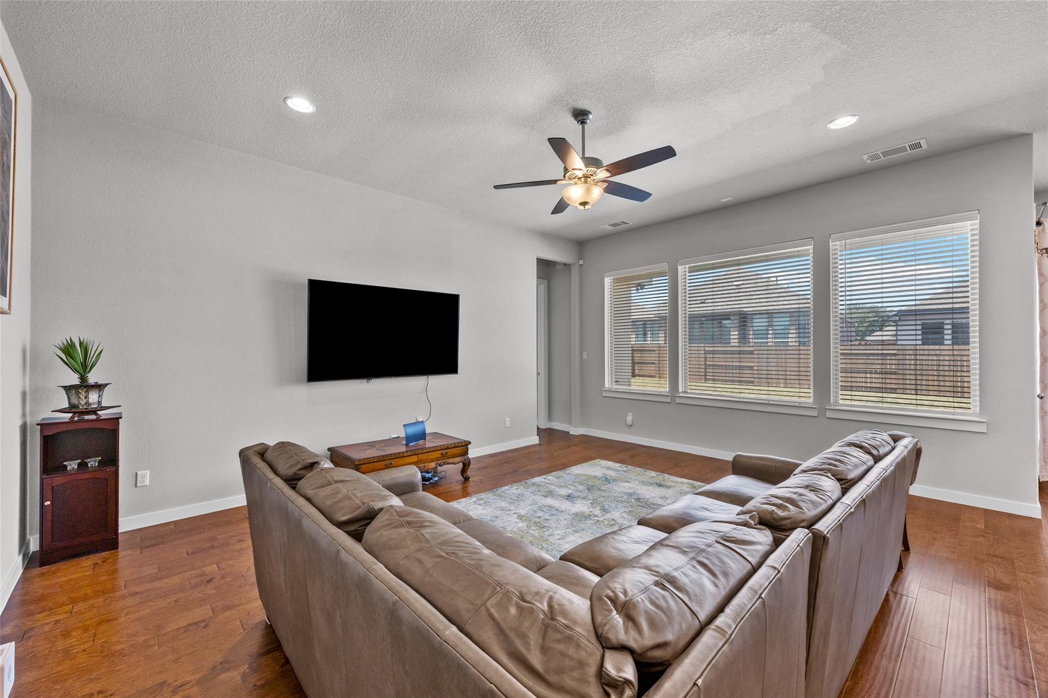 4376  Hannover Way, photo 7