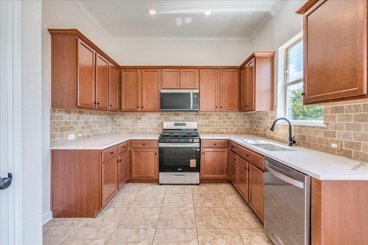 484  Travertine Trl, photo 11