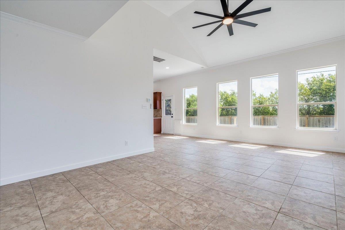 484  Travertine Trl, photo 7